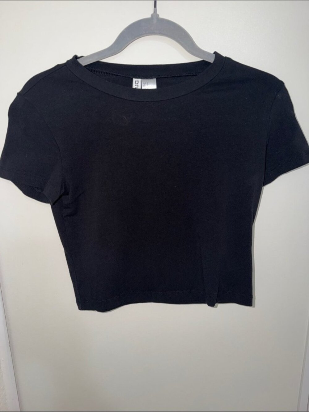 Black Cropped Crewneck Tee